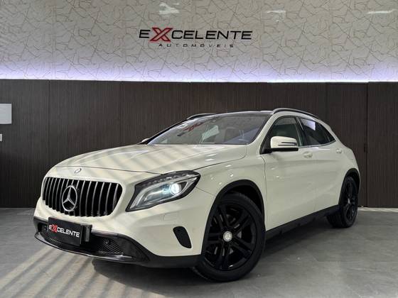 MERCEDES-BENZ GLA 250 2.0 16V TURBO GASOLINA SPORT 4P AUTOMÁTICO MERCEDES-BENZ GLA 250 2.0 16V TURBO GASOLINA SPORT 4P AUTOMÁTICO